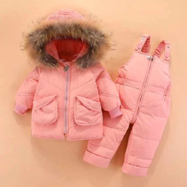 Vinter baby snödräkt med huva