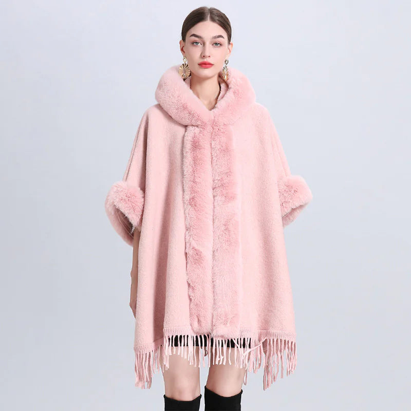 Elegant Cashmere-trimmet rutete Inverness med luksuriøs pelskrage