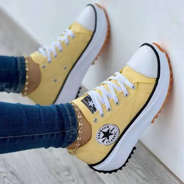 Sneakers i lerret for kvinner