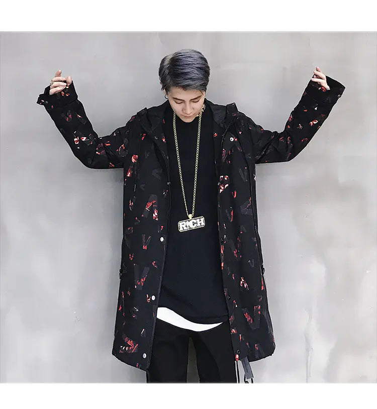 Herre mellomlang vindjakke med hette