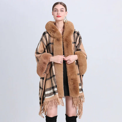 Chic Cashmere-trimmad pläd Inverness med lyxig pälskrage