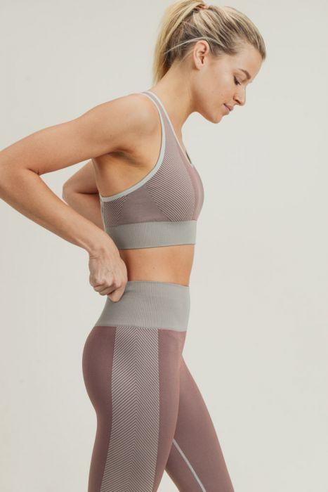 Chevron Track Seamless Hybrid Racerback Sports
