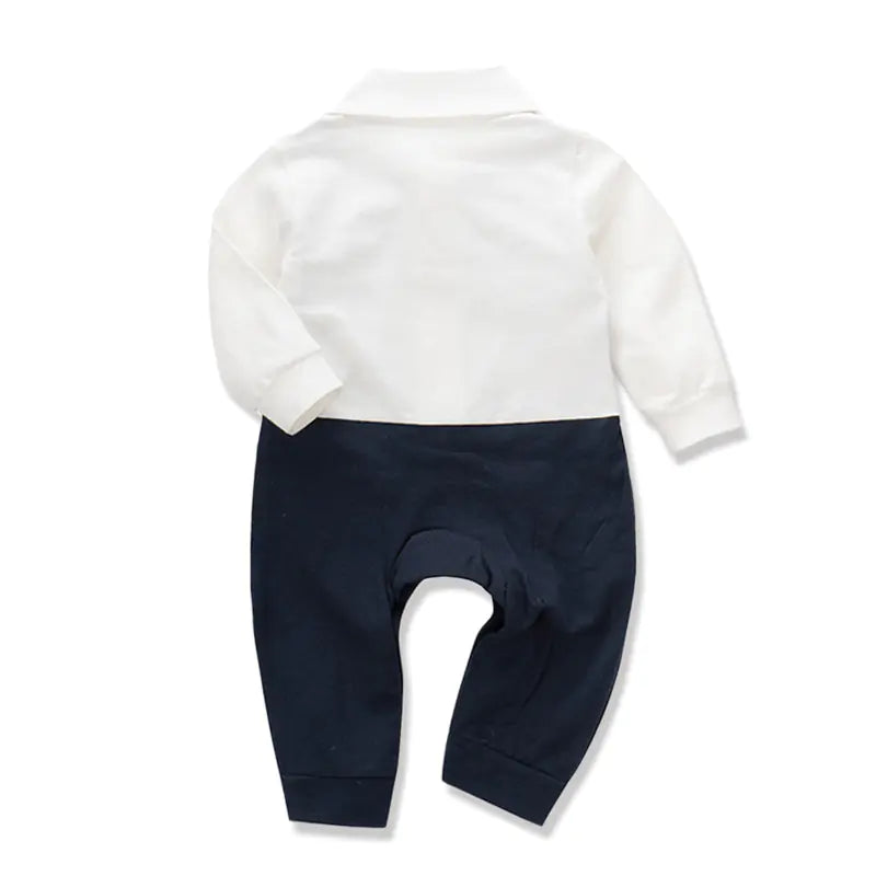 Babygutt langermet jumpsuit-antrekk