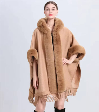 Chic Cashmere-trimmad pläd Inverness med lyxig pälskrage