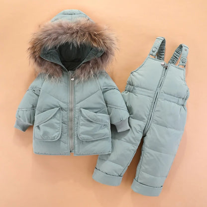 Vinter baby snödräkt med huva
