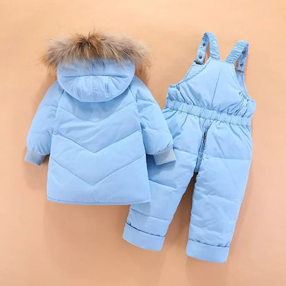Vinter baby snödräkt med huva